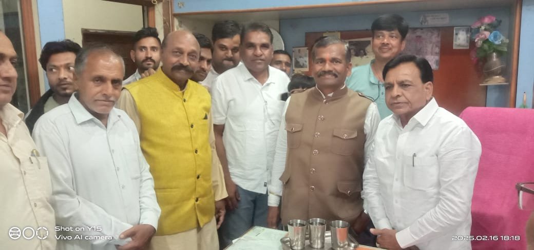 उप मुख्यमंत्री  देवड़ा का सादलपुर में गर्म जोशी के साथ स्वागत किया